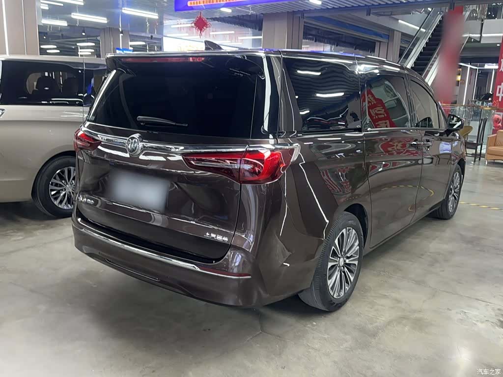 Buick GL8, 2022 4