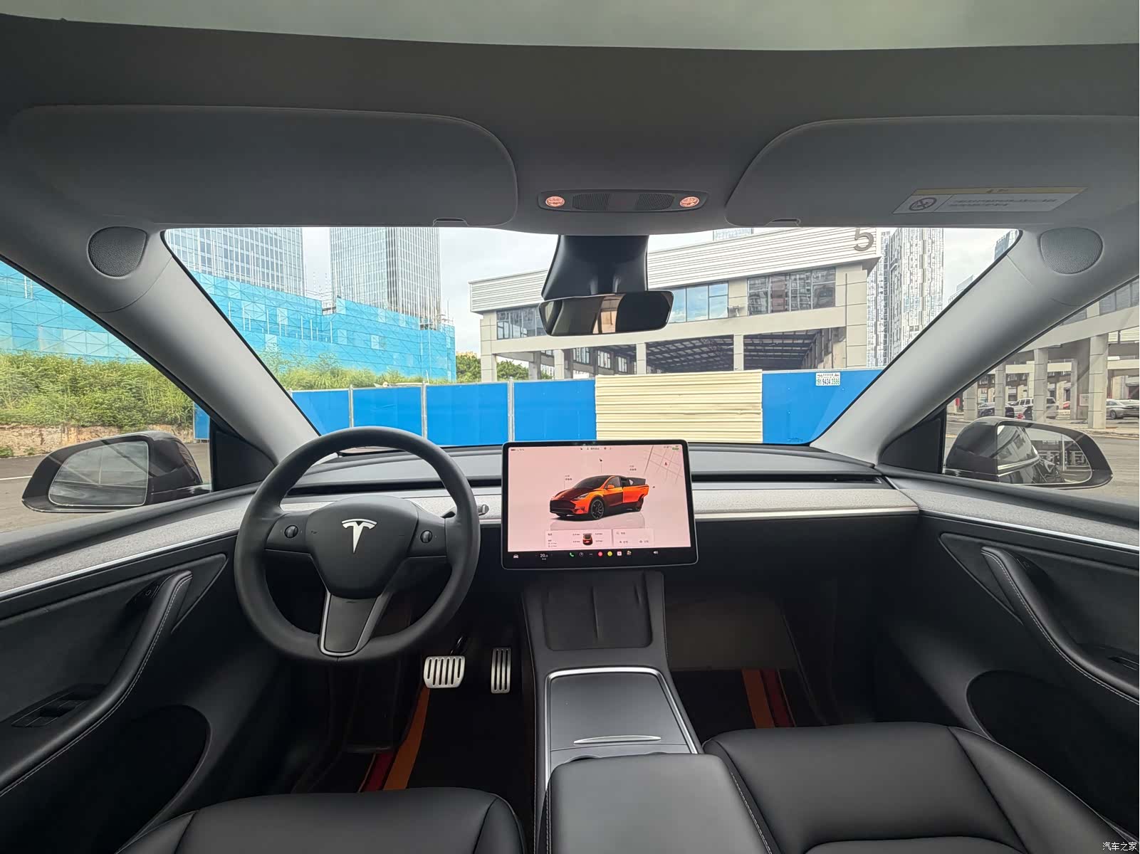Tesla Model Y, 2024 6