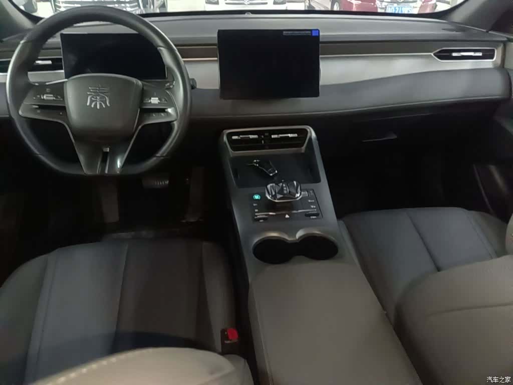 BYD Qin, 2025 10