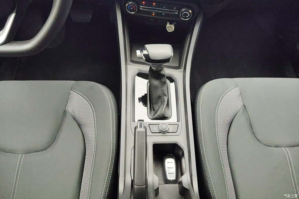 Chery 3x, 2025 16