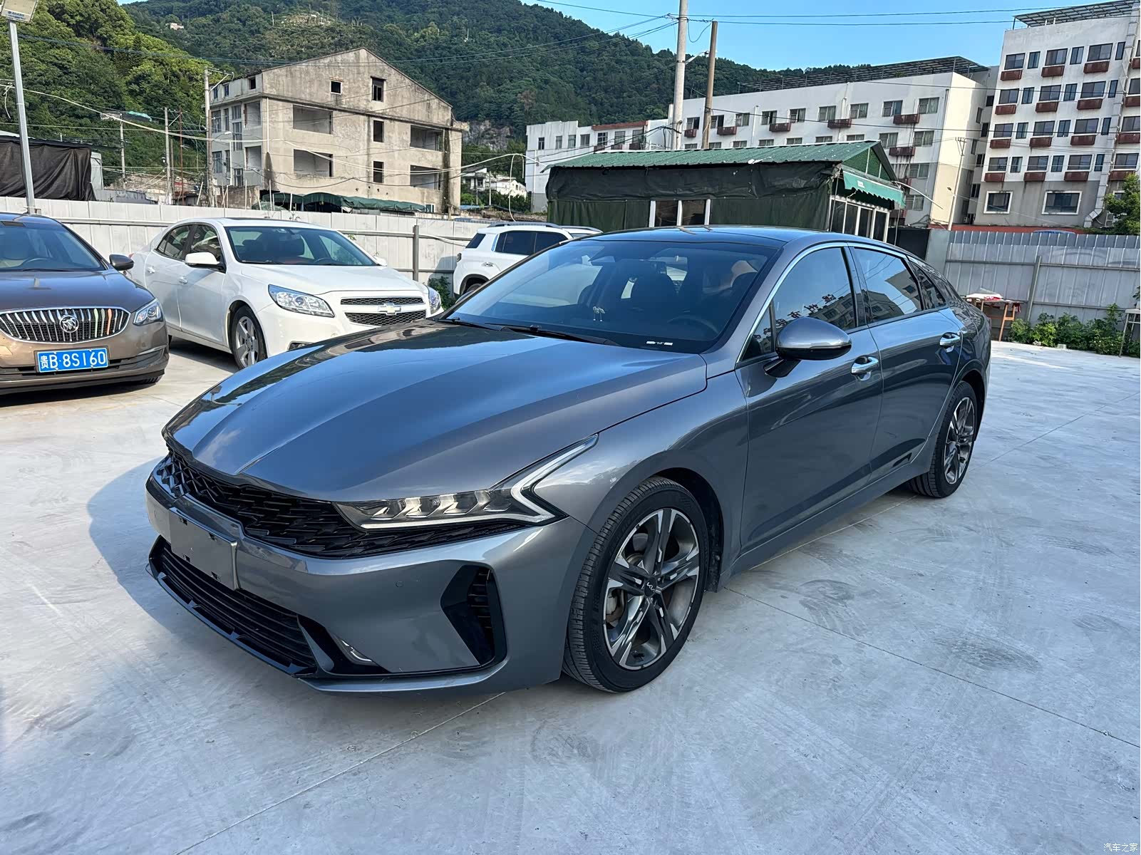 Kia K5, 2022 1