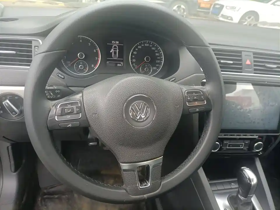 Volkswagen Sagitar Volkswagen Sagitar