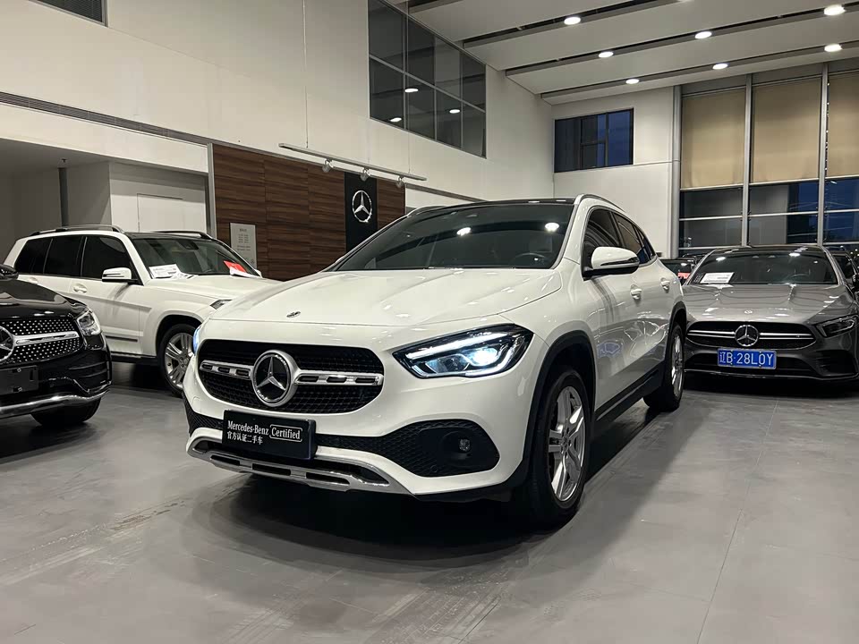 Mercedes-Benz GLA