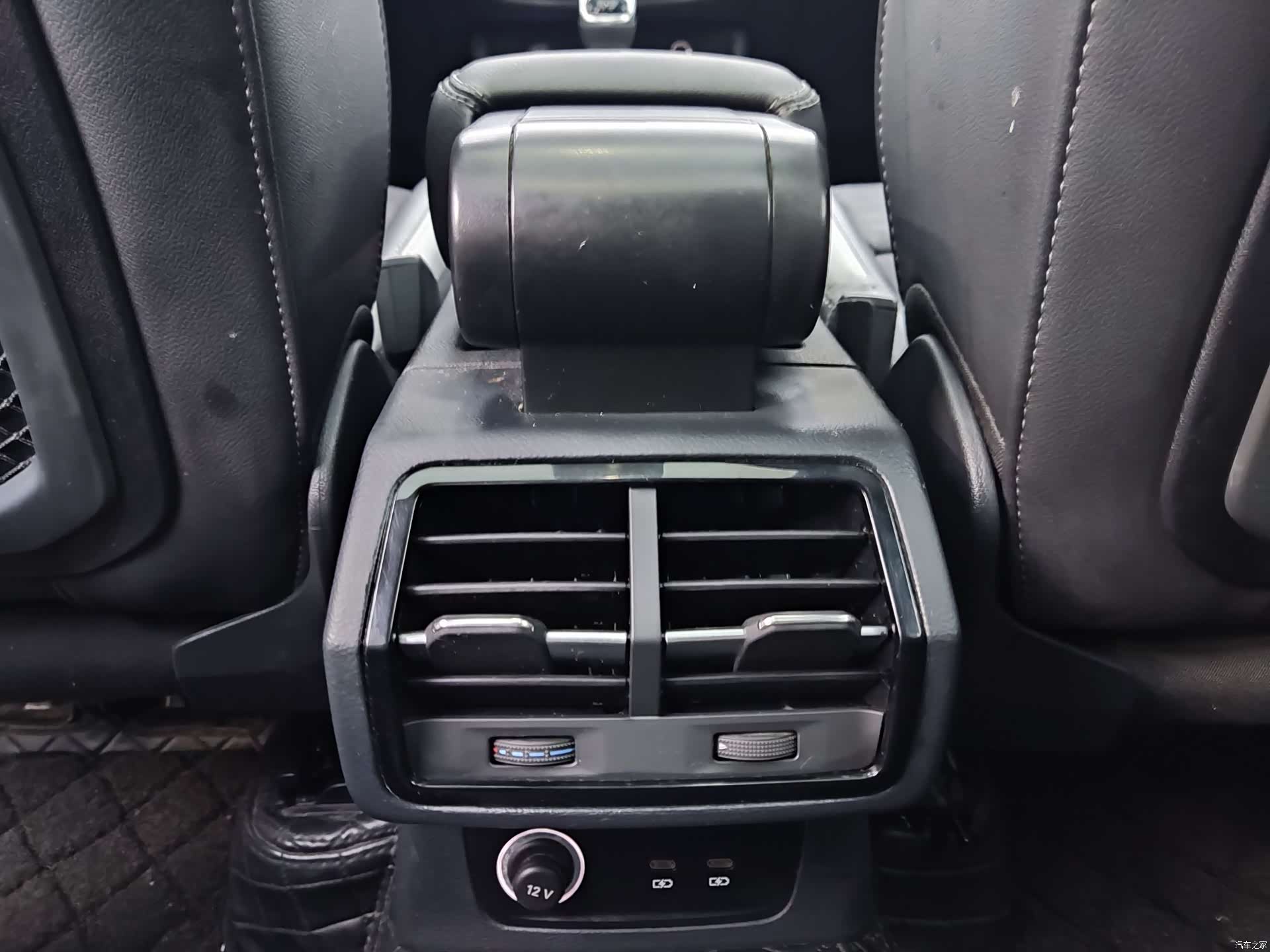 Audi Q3, 2023 15