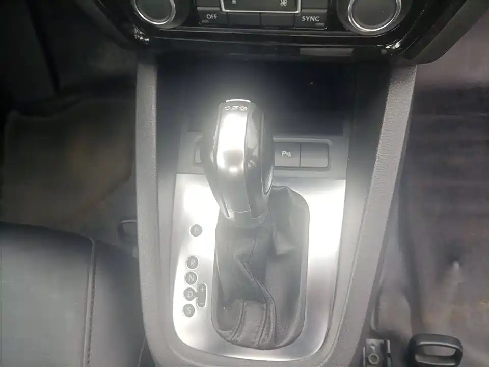 Volkswagen Sagitar Volkswagen Sagitar