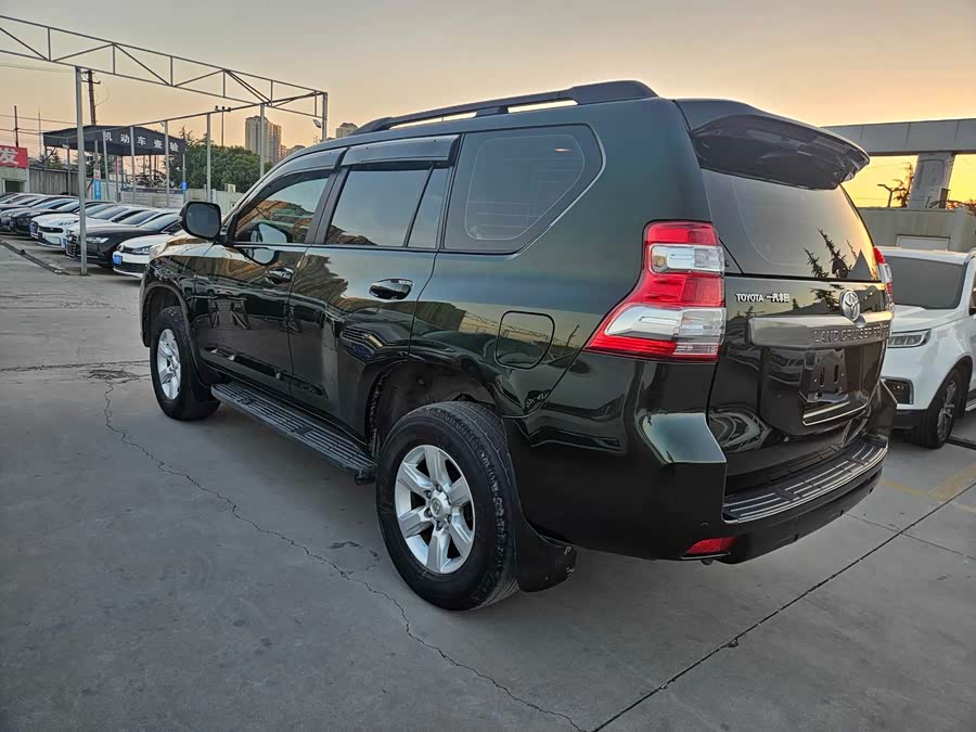Toyota Prado 2016, фото 5