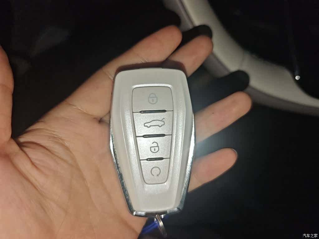 Geely Icon, 2025 9