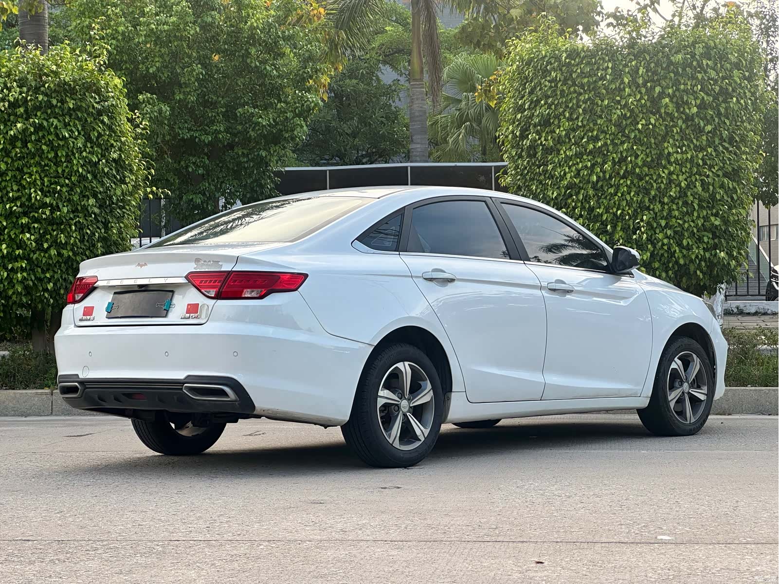 Geely Emgrand, 2018 9
