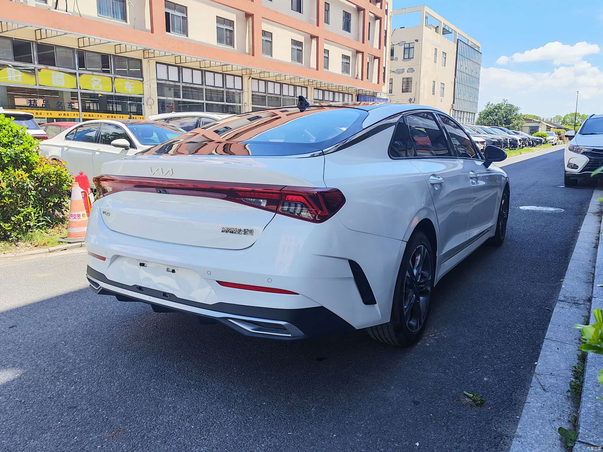 Kia K5, 2023 все фото