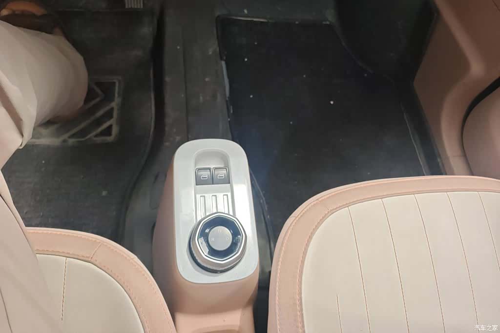 Geely Panda, 2024 16