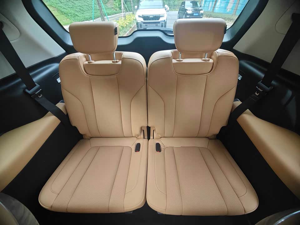 AITO Ask the world M7