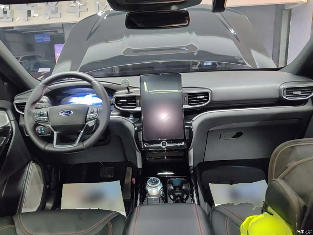 Ford Explorer, 2021 10