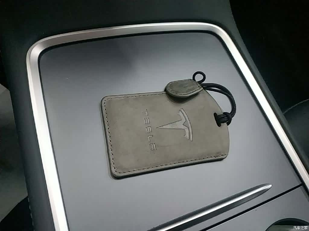 Tesla Model Y, 2023 9