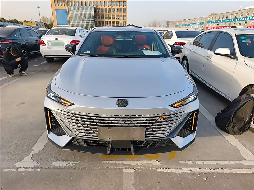 Changan UNI-V Smart iDD