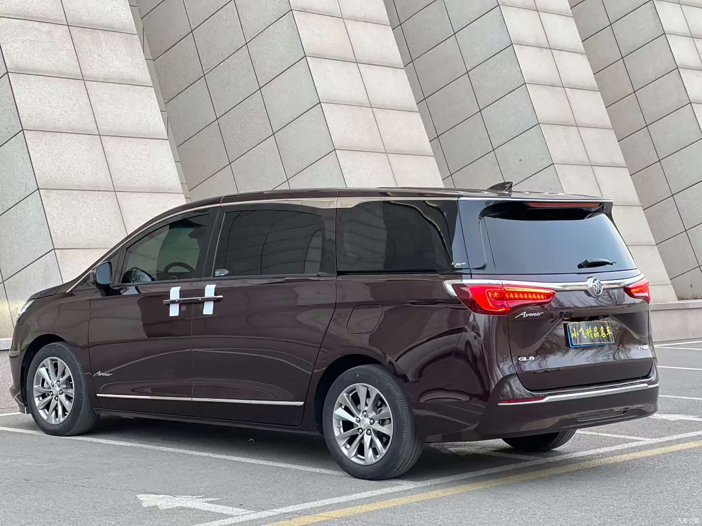 Buick GL8, 2021 все фото