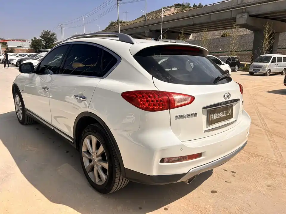 Infiniti QX50