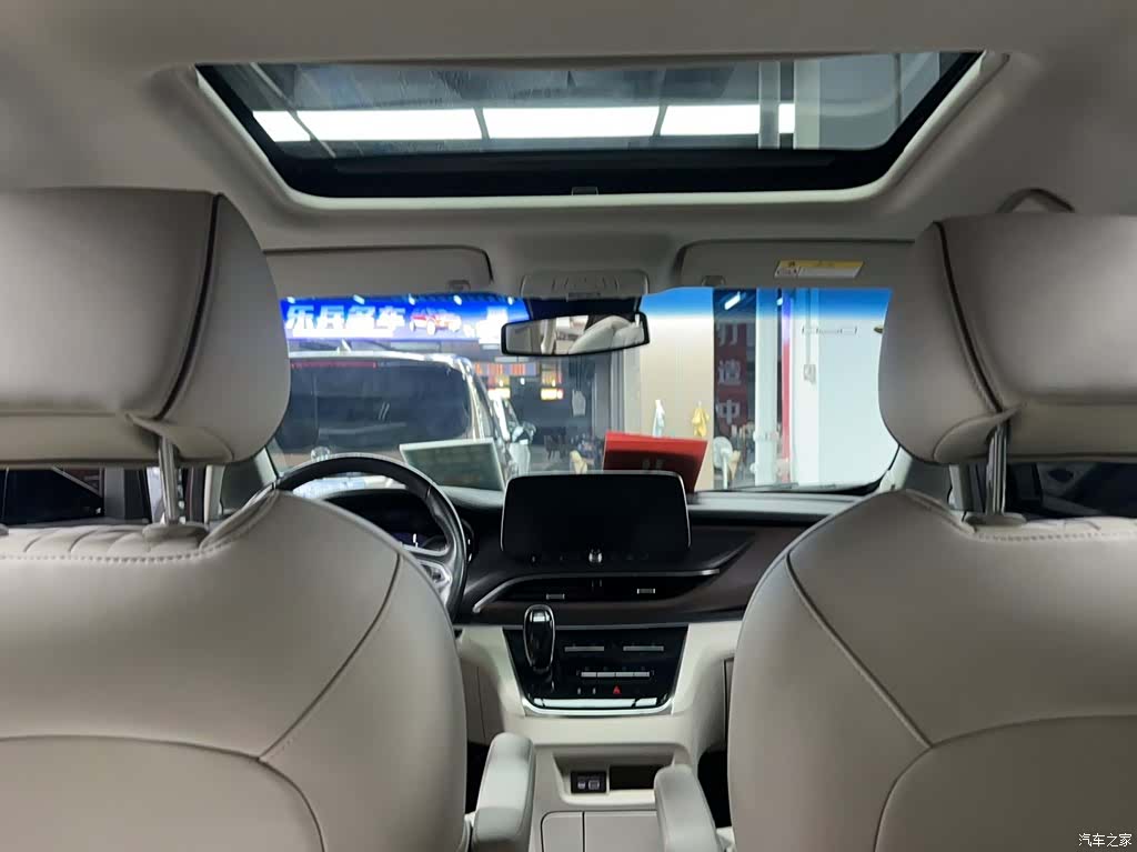 Buick GL8, 2022 13