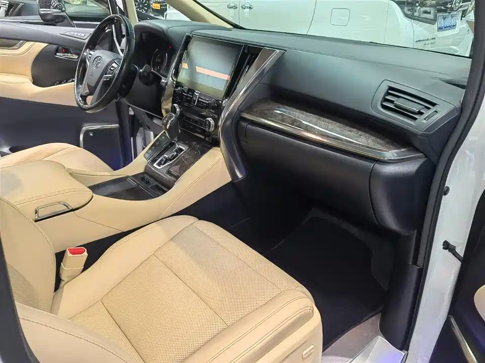 Toyota Elfa Toyota Elfa