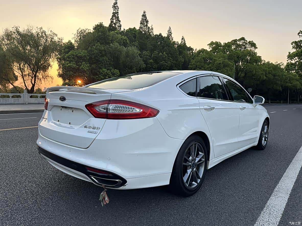 Ford Mondeo, 2014 4