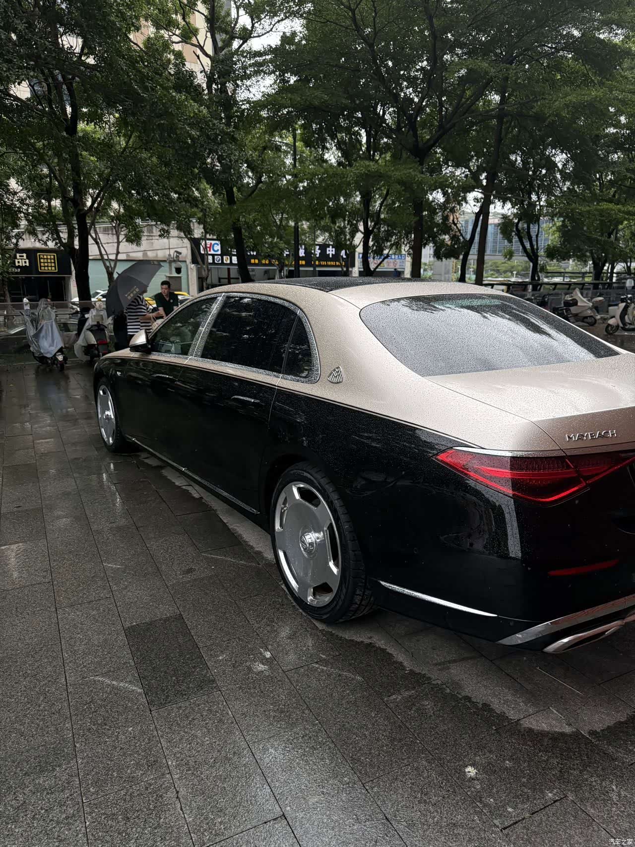 Maybach S-Class, 2023 4