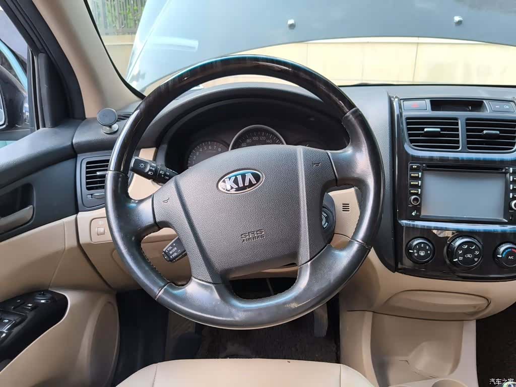 Kia GL, 2015 7