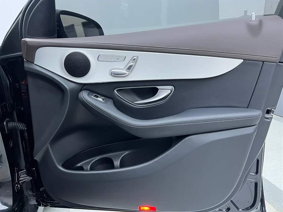 Mercedes-Benz GLC Mercedes-Benz GLC