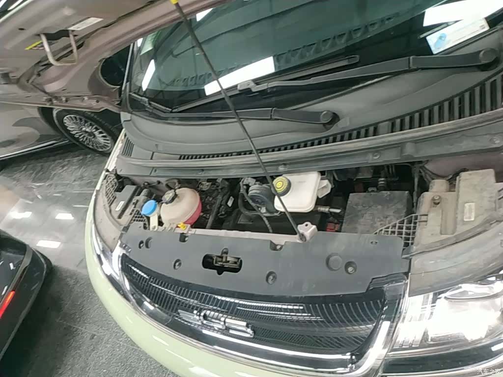 BYD Dolphin, 2022 20