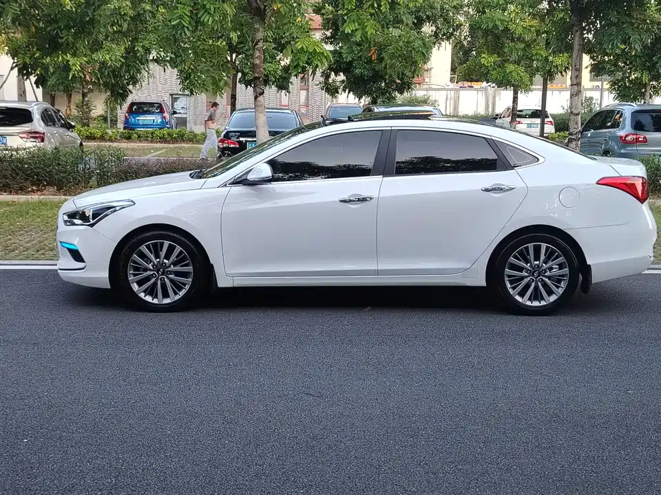 Hyundai Name picture Hyundai Name picture