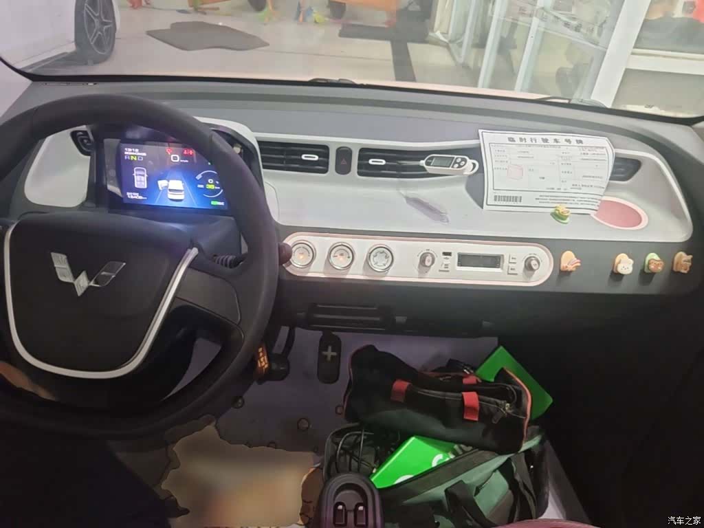 Wuling MINIEV, 2022 10