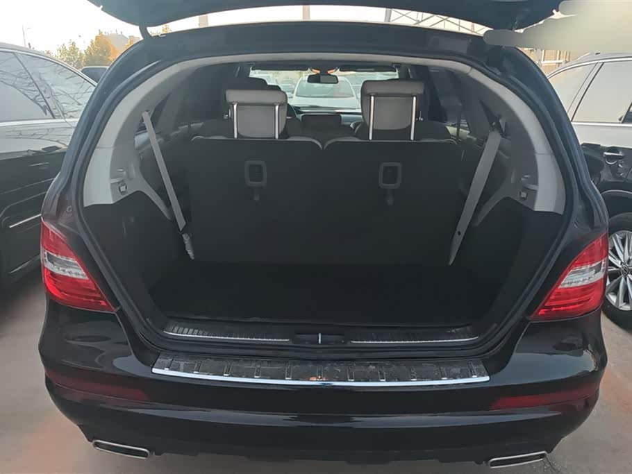 Mercedes-Benz R-class