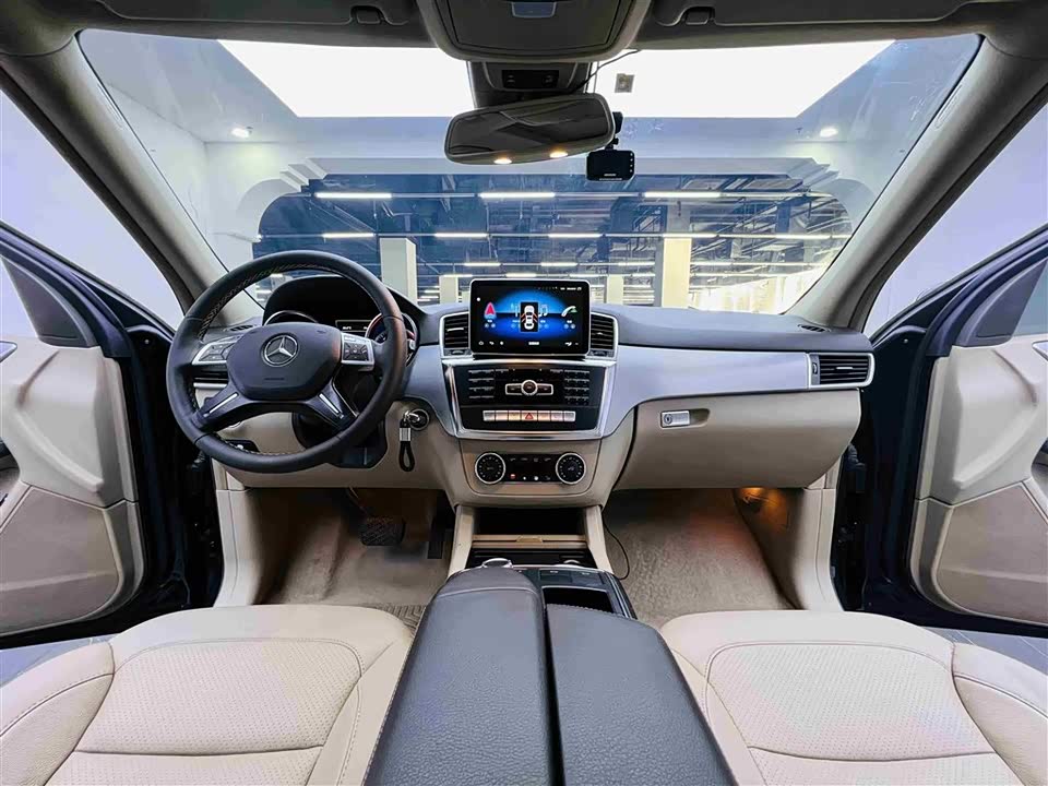 Mercedes-Benz M class