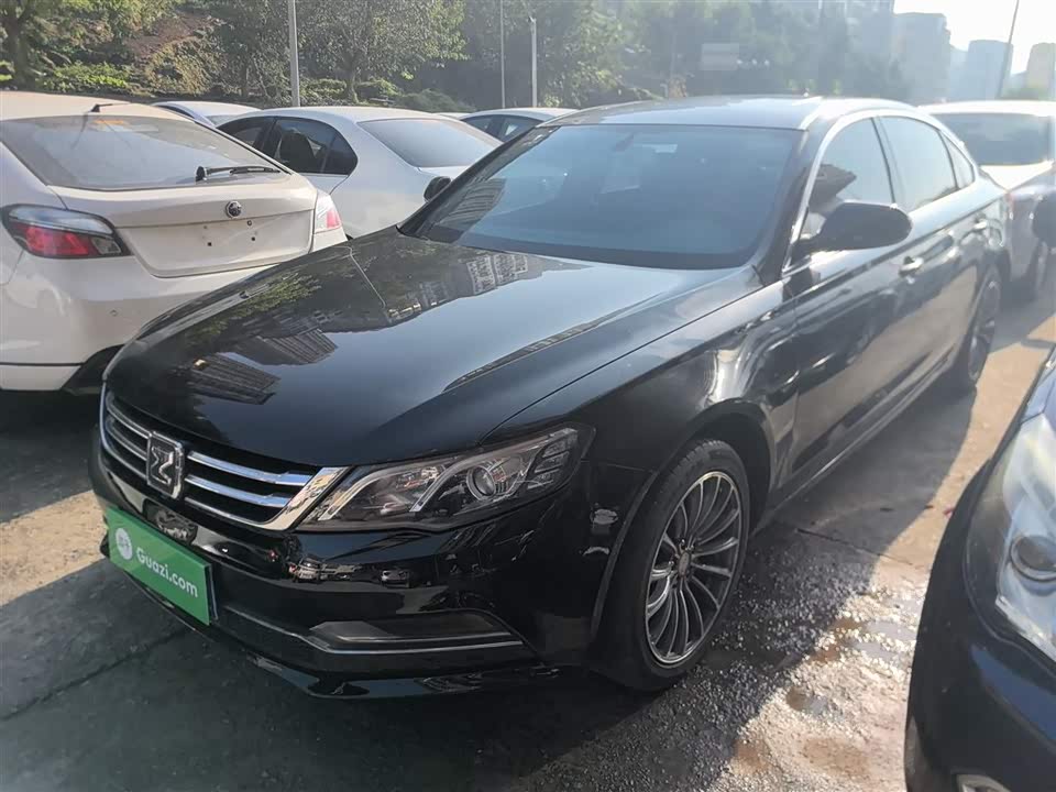 Zotye Z700