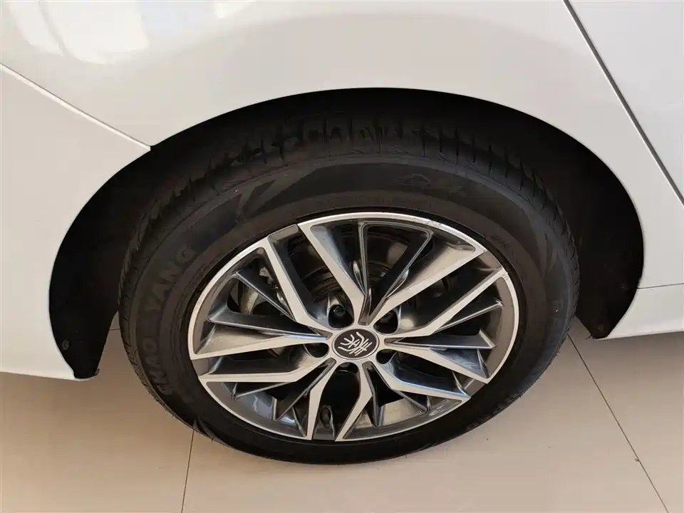 BYD Qin Yuan