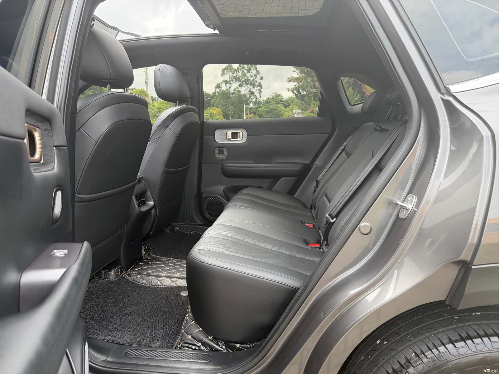 Wuling Starlight, 2024 14