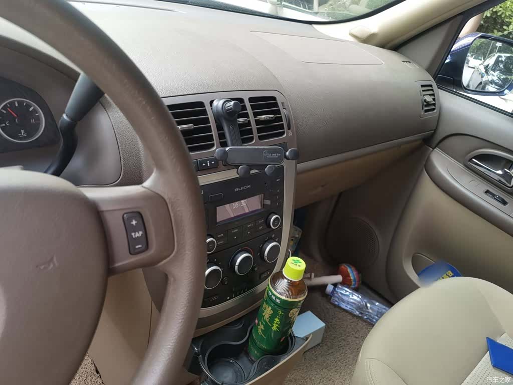 Buick GL8, 2015 6