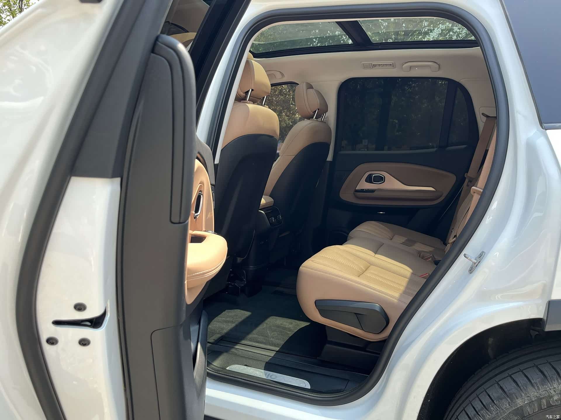 NIO ES8, 2018 7