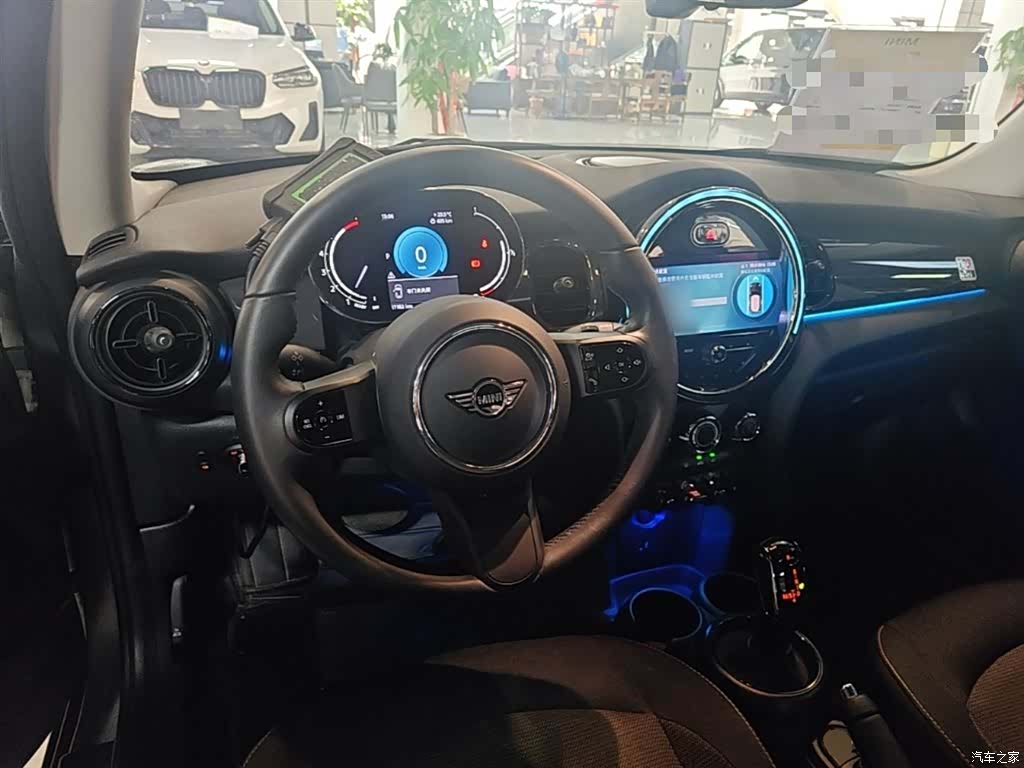 Mini ONE, 2024 11