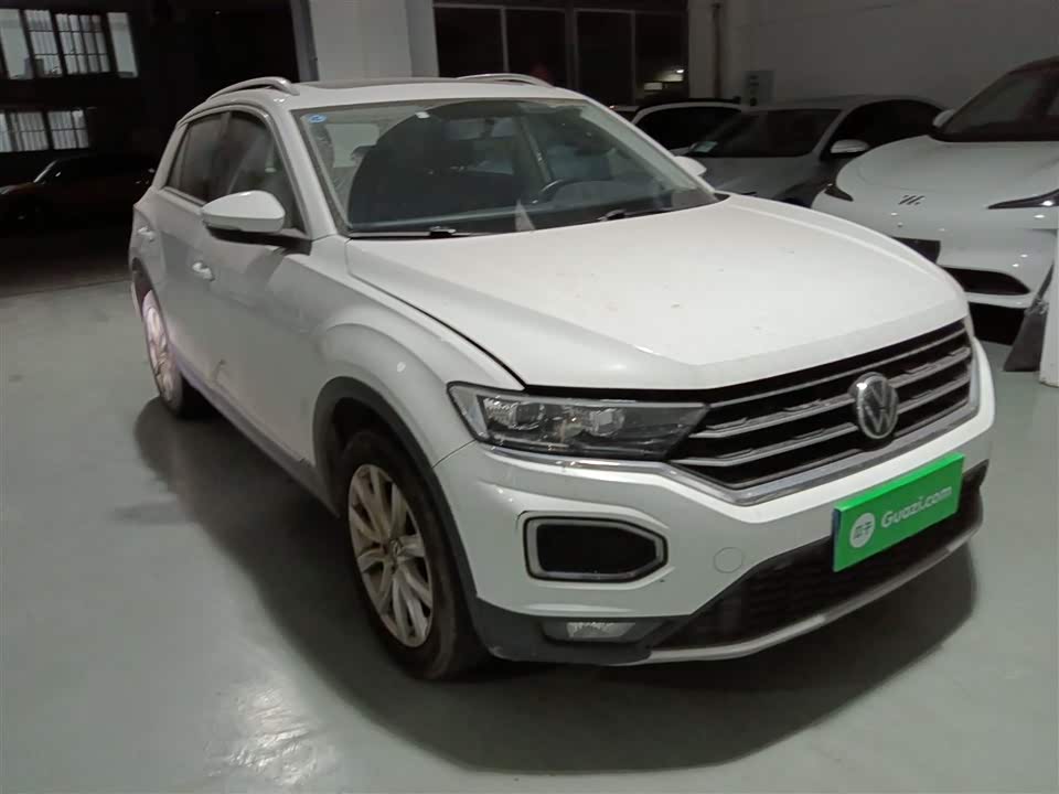 Volkswagen T-ROC exploring Songs