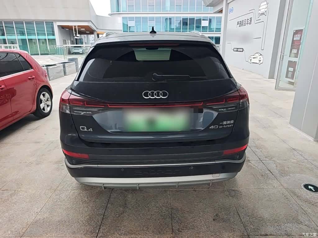 Audi Q4 e-tron, 2023 6