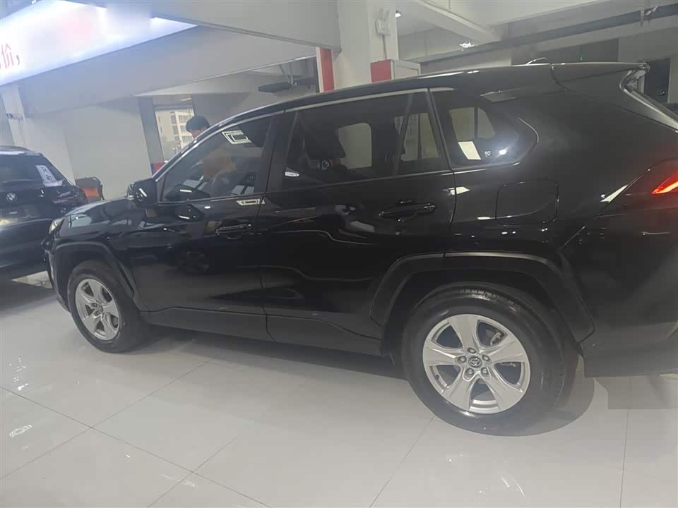 Toyota RAV4 Rongfang