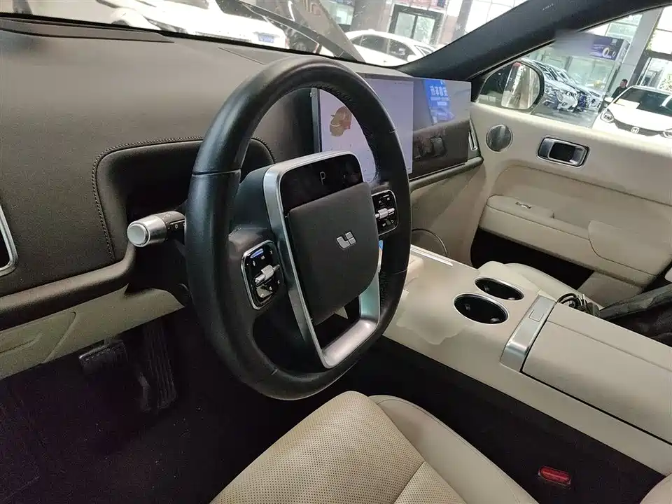 Li Auto Ideal L7