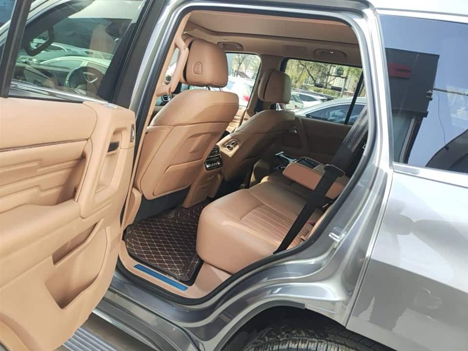 Beijing BJ60 Thunder