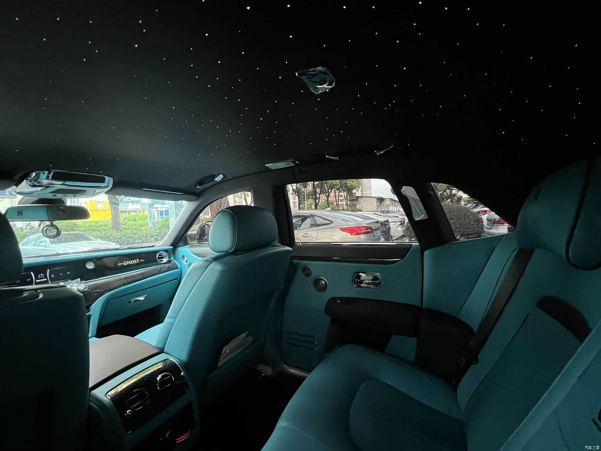 Rolls-Royce Ghost, 2011 15