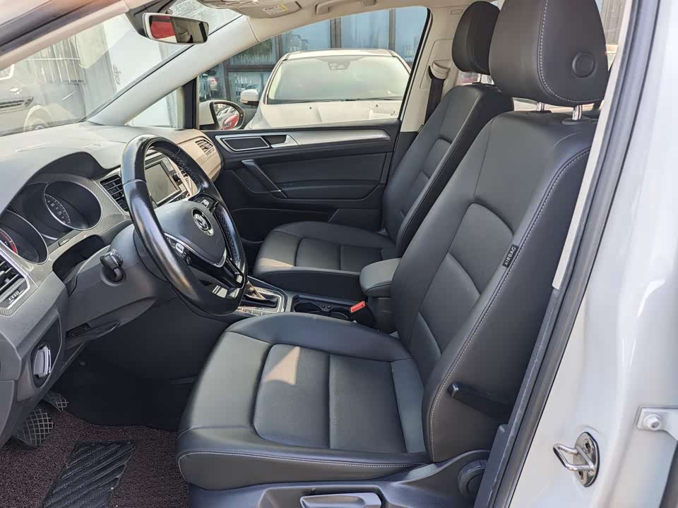 Volkswagen Golf*Jiayu