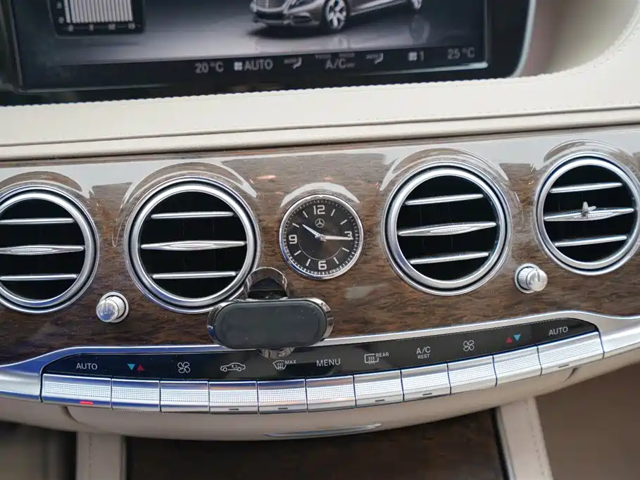 Mercedes-Benz S-class Mercedes-Benz S-class