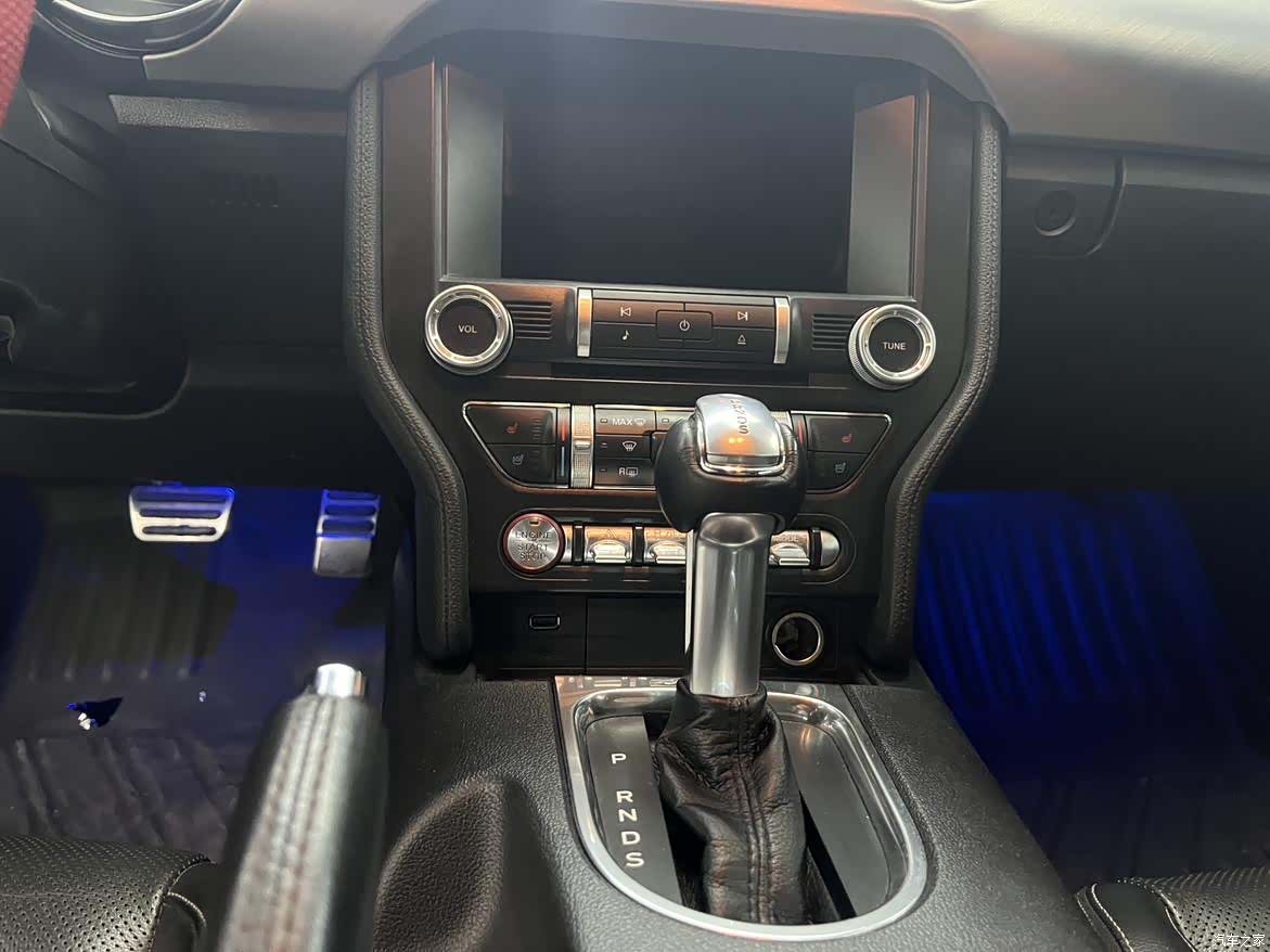 Ford Mustang, 2020 8