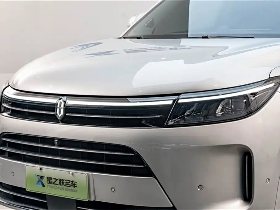 AITO Ask the world M7