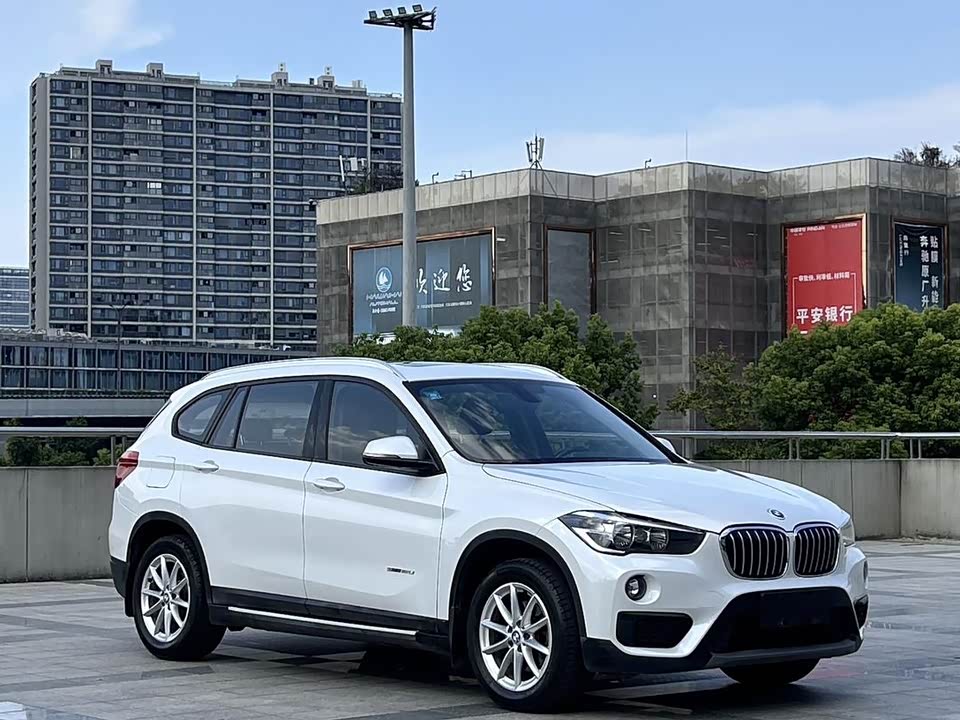 BMW X1
