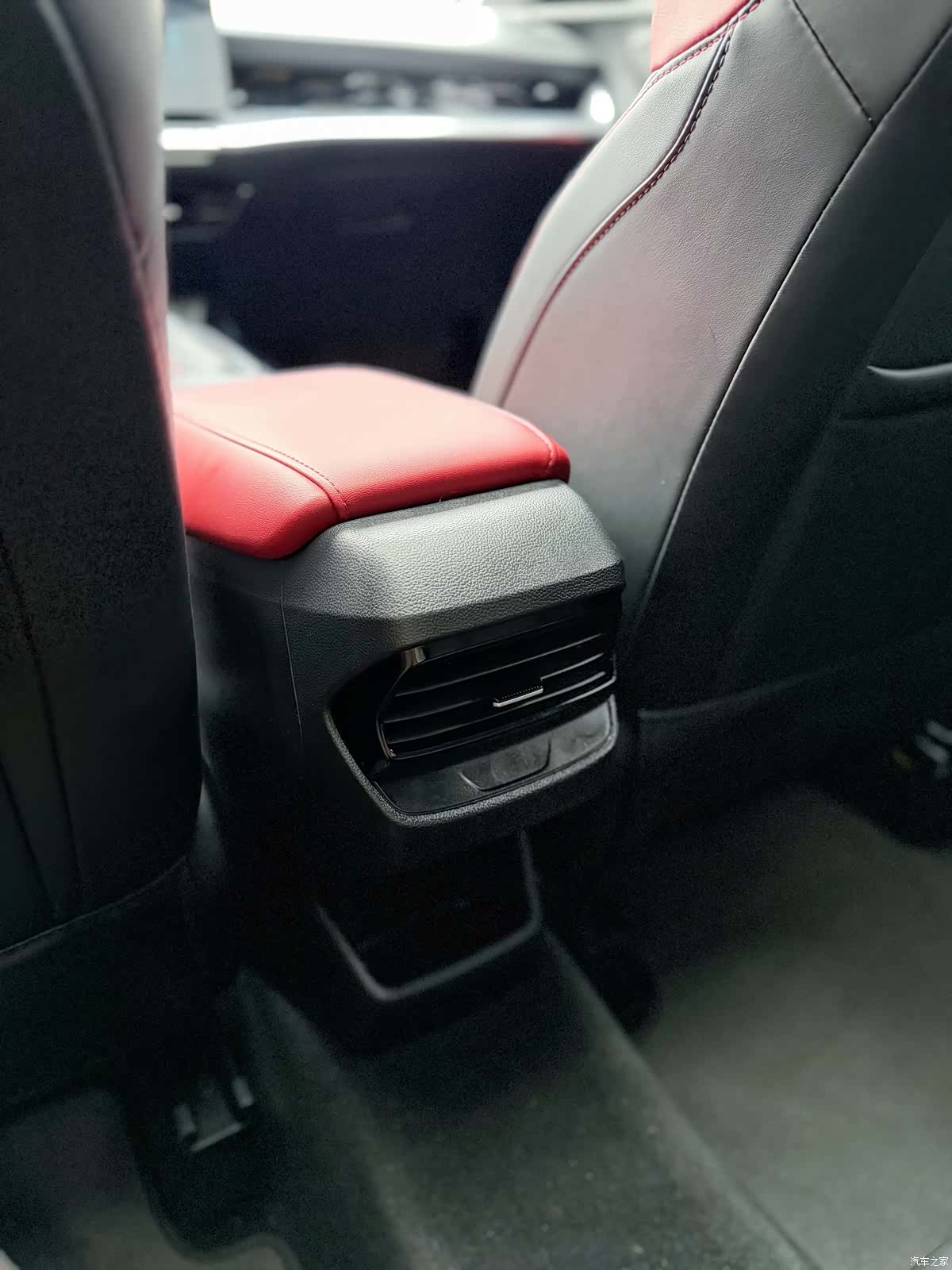 MG MG5, 2023 13