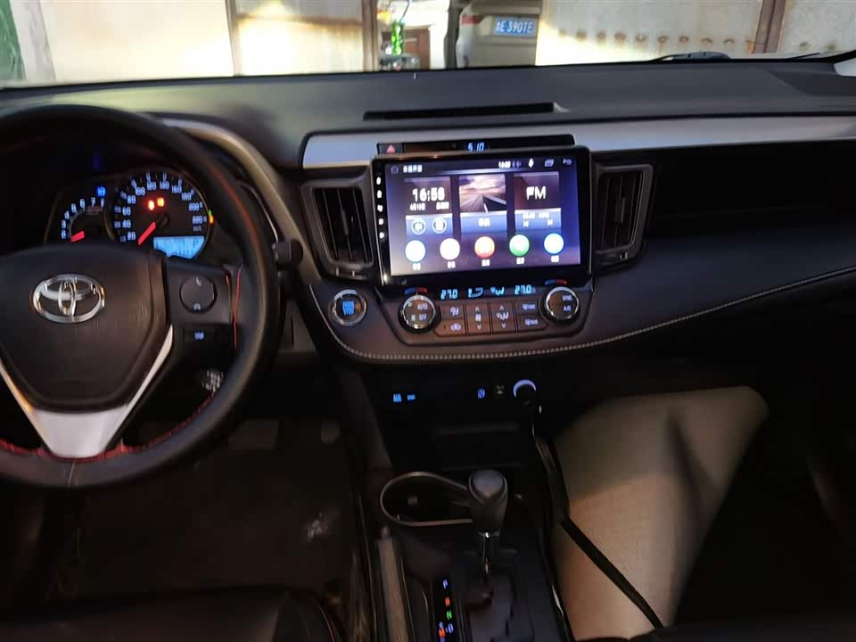 Toyota RAV4 Rongfang